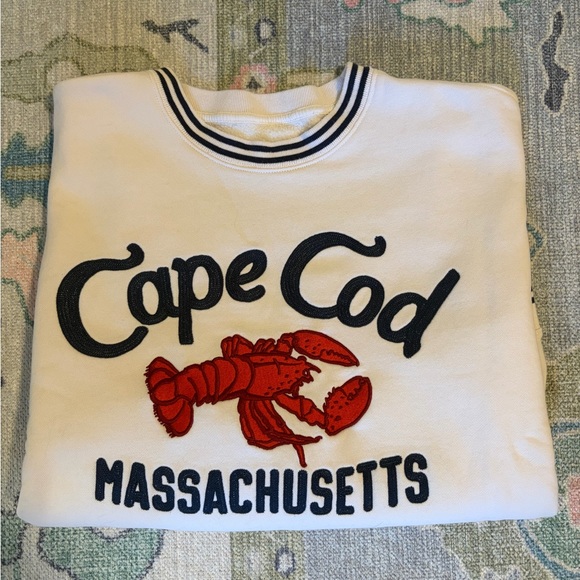 Abercrombie & Fitch Tops - Abercrombie & Fitch Cape Cod Lobster Sweatshirt